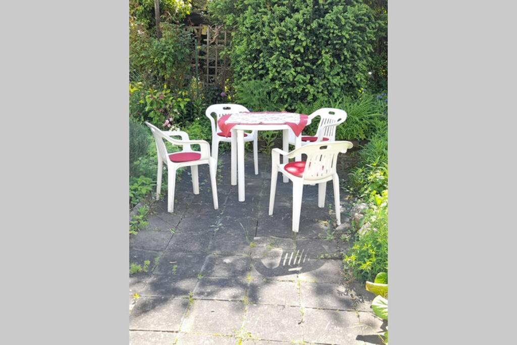 Hinter Burg, Haus Mit Garten Mayen Esterno foto