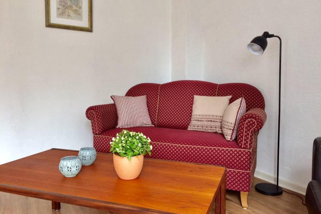 Hinter Burg, Haus Mit Garten Mayen Esterno foto